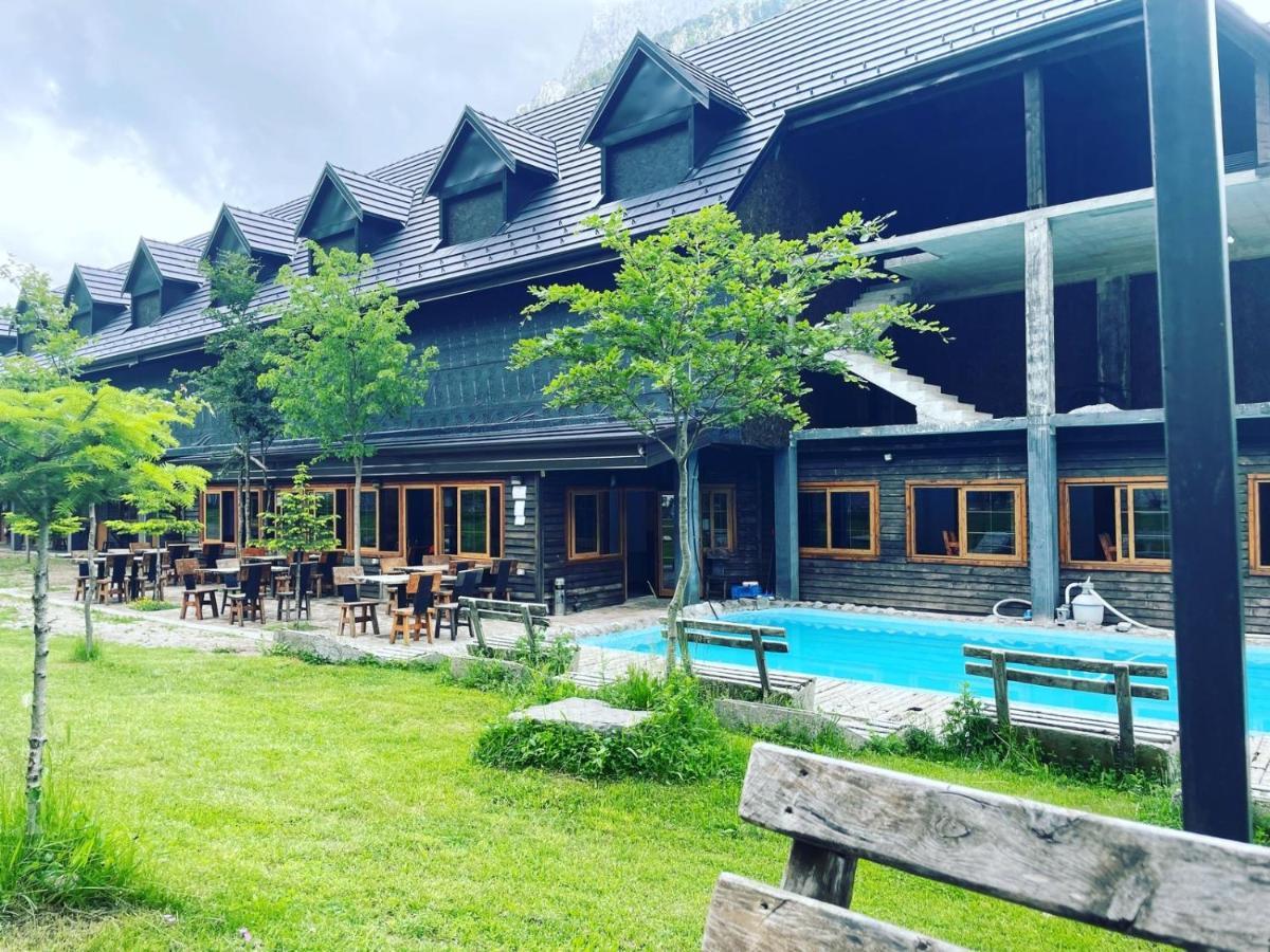 Boga Alpine Resort Exterior photo